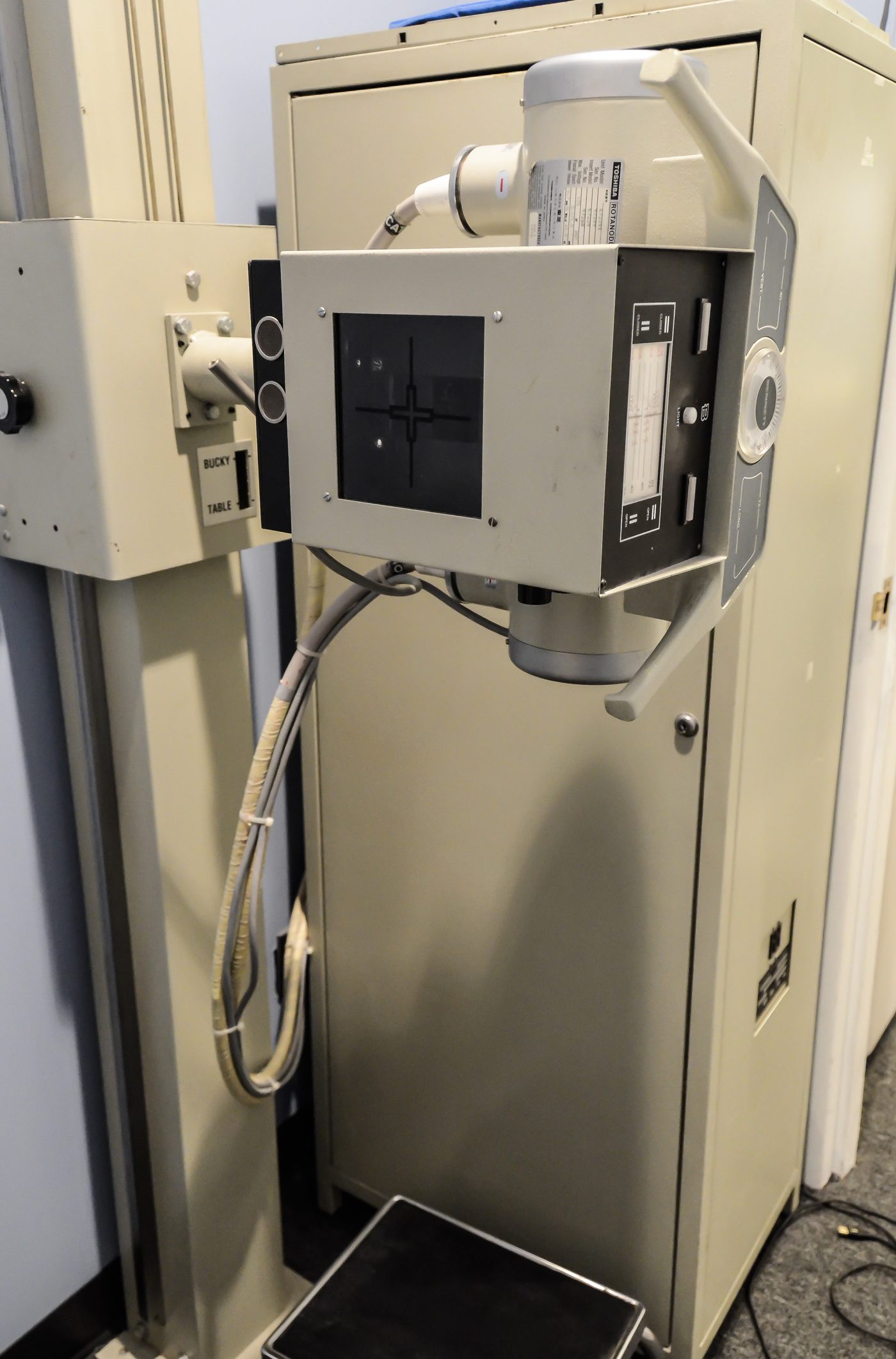 On-site digital X-ray unit at Manhattan Spine Rehabilitation in Midtown Manhattan